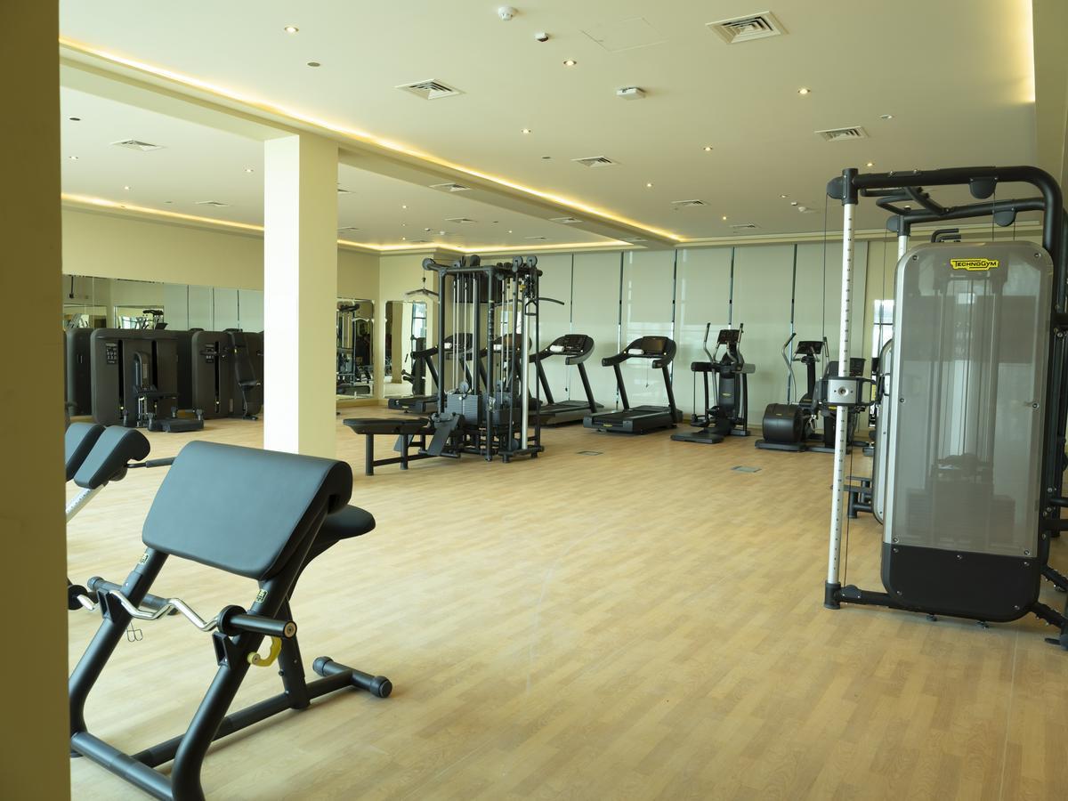 Retaj Salwa Resort & Spa Al Rayyan Eksteriør billede The gym at the hotel