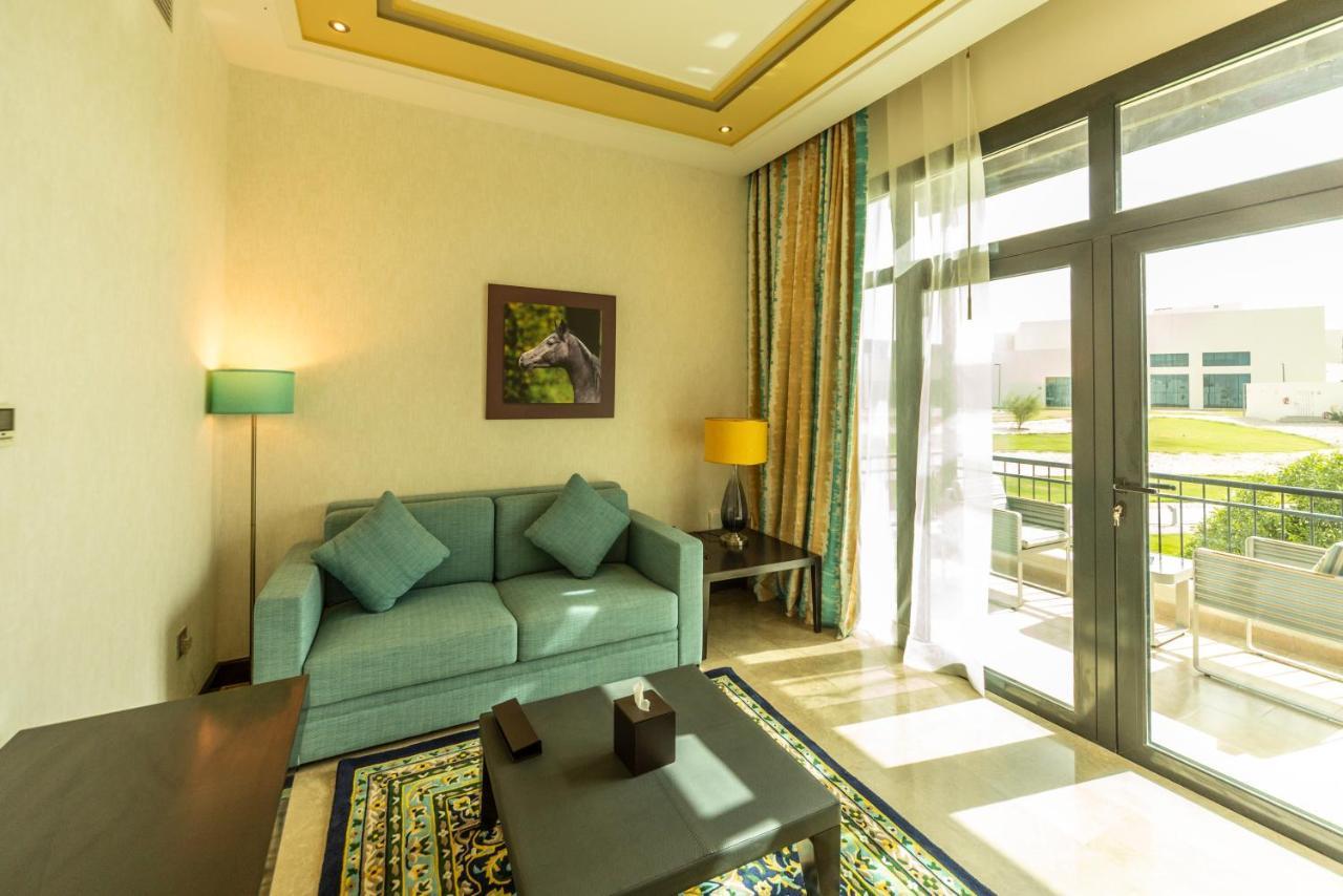 Retaj Salwa Resort & Spa Doha Eksteriør billede A living room at the resort